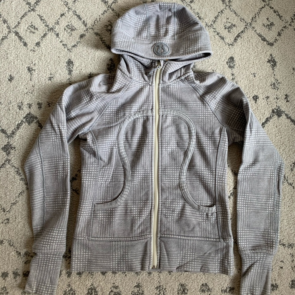 Lululemon scuba hoodie size 8